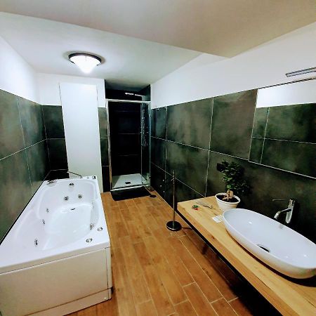 Le Caravelle Bed & Breakfast Кастеламаре ди Стабия Екстериор снимка